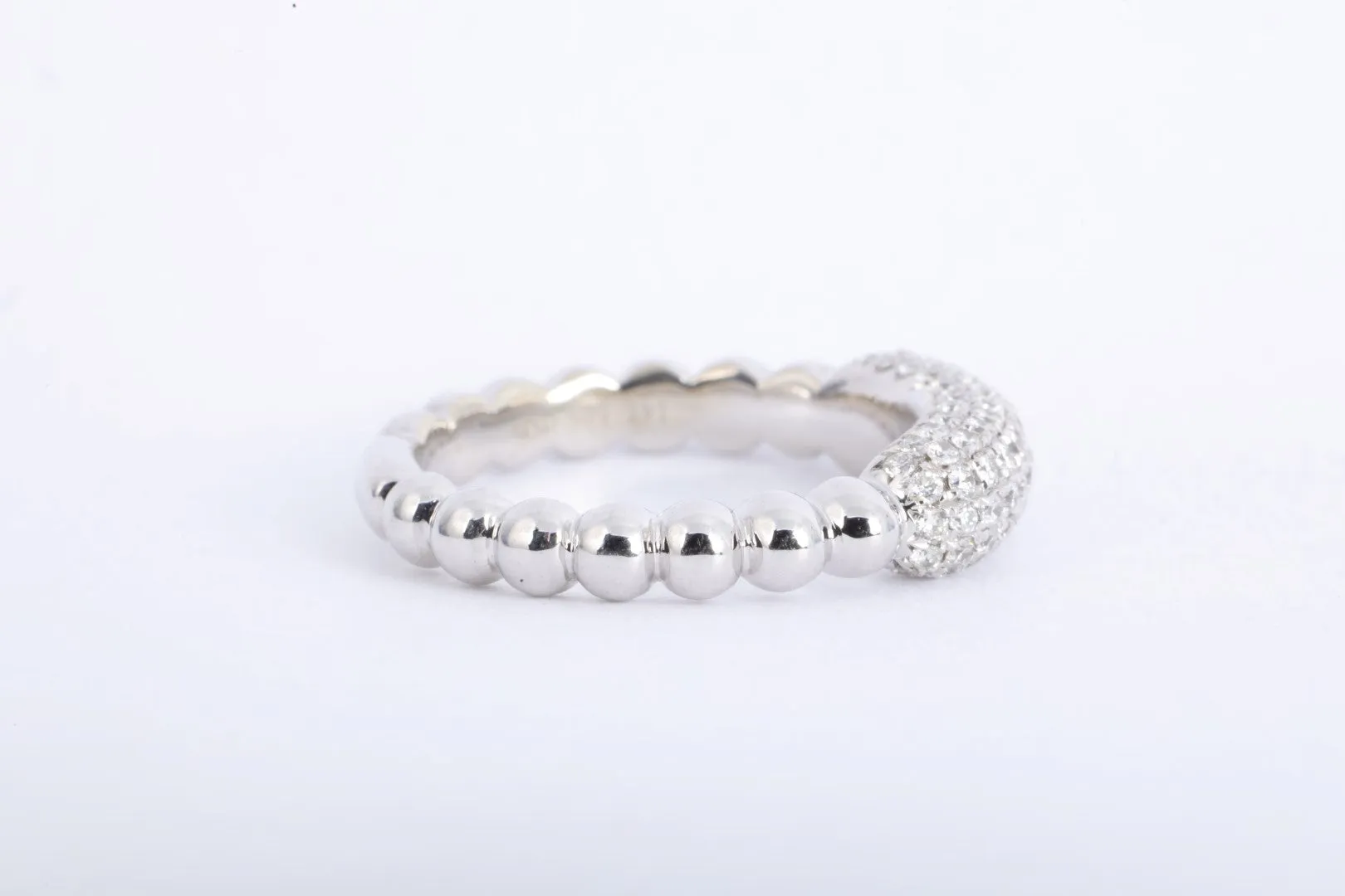 14k White Gold 0.55tcw Diamond Bead Design Ring Size 6 (4.34g.)