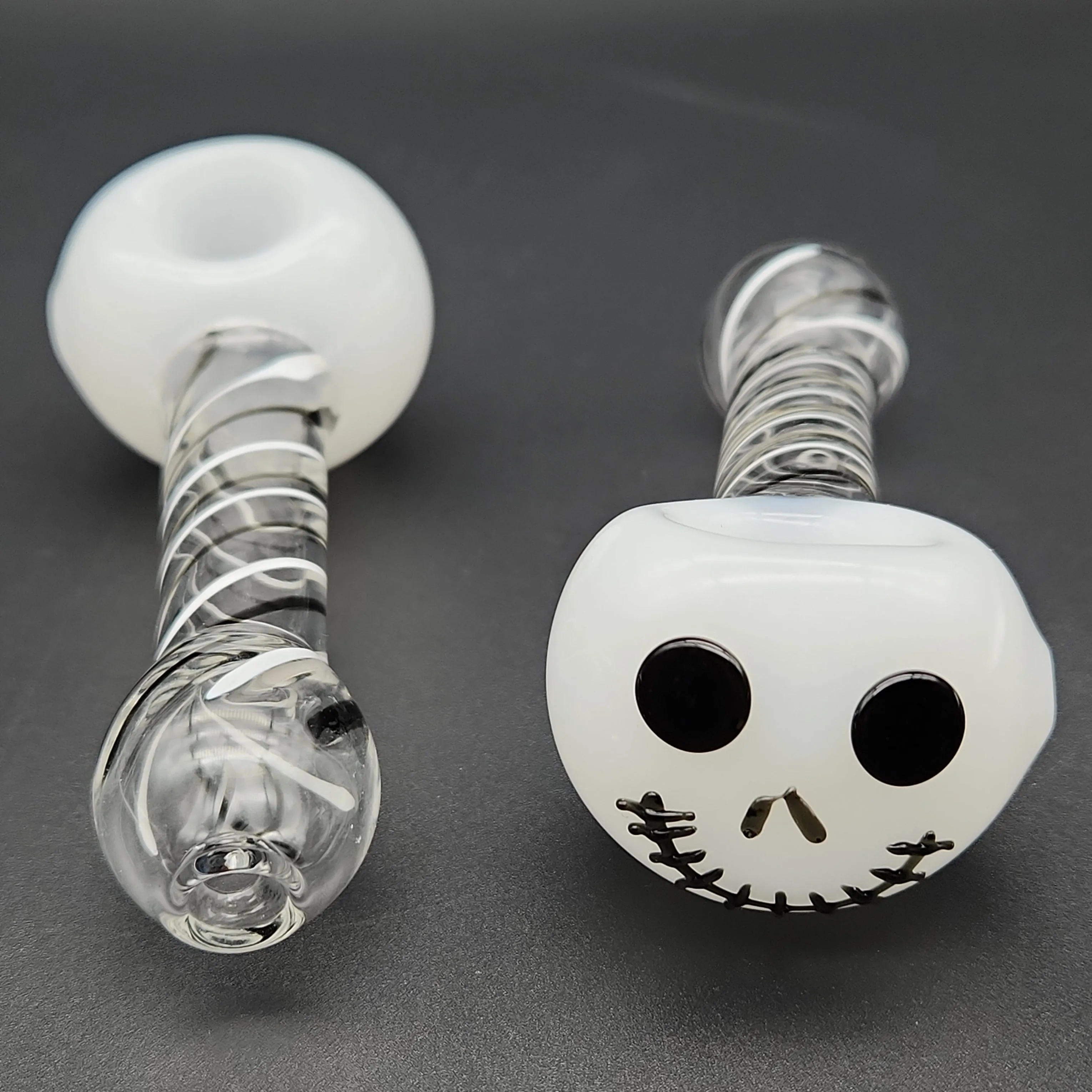 4 Halloween Skeleton Hand Pipe