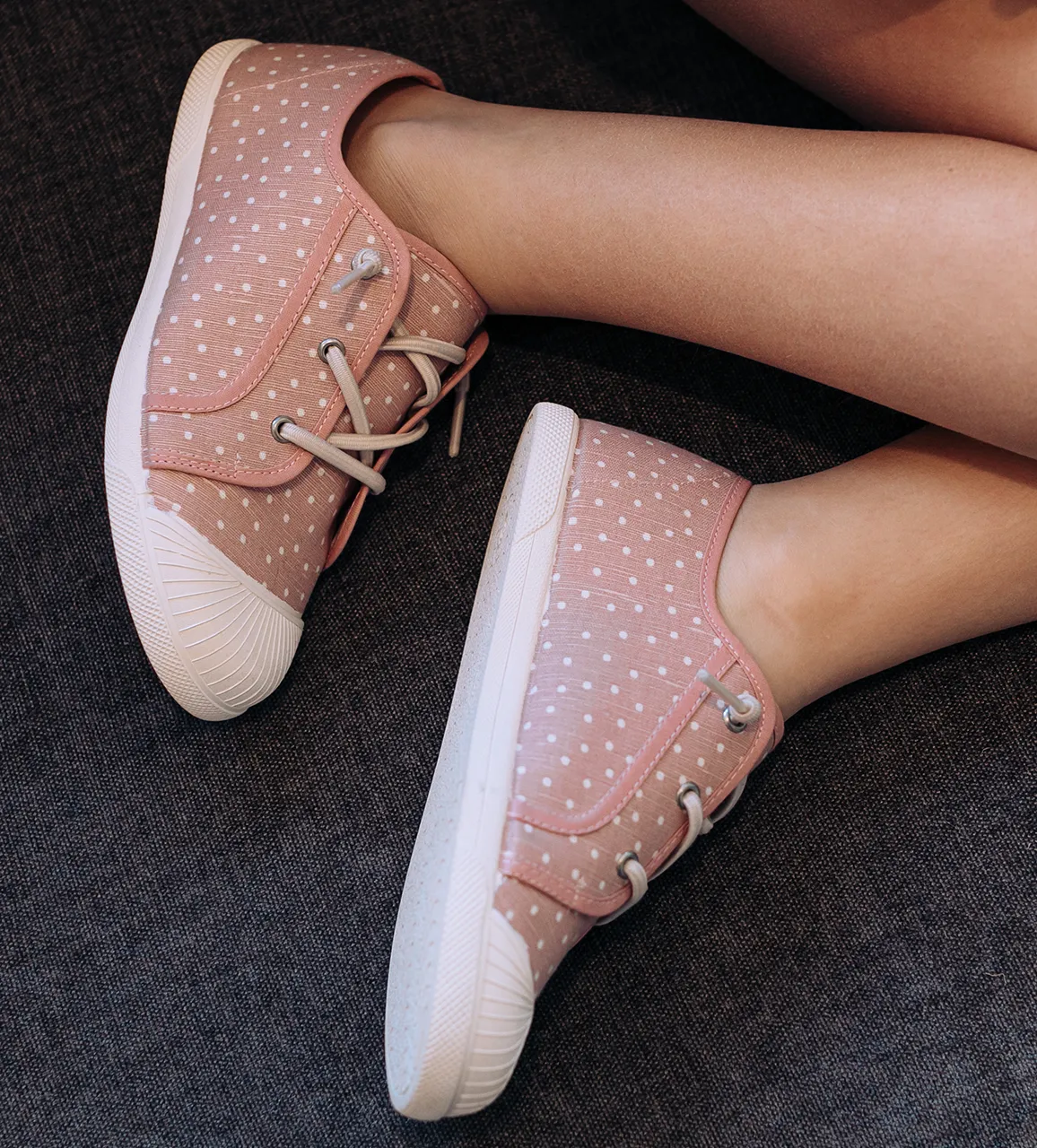 Canvas Sneaker in Pink Dots