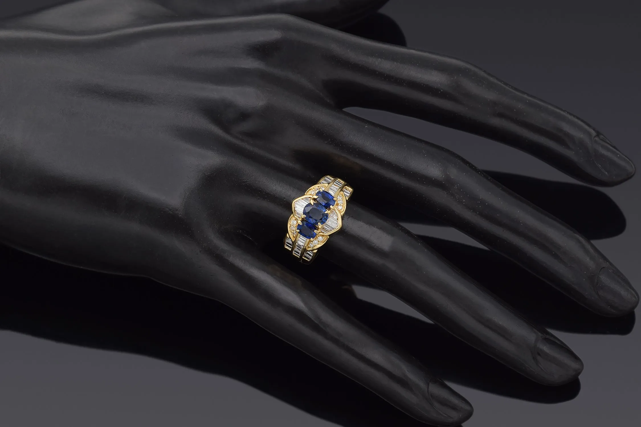 Estate 18K Yellow Gold 1.34 Ct Sapphire & 1.00 TCW Diamond Band Ring