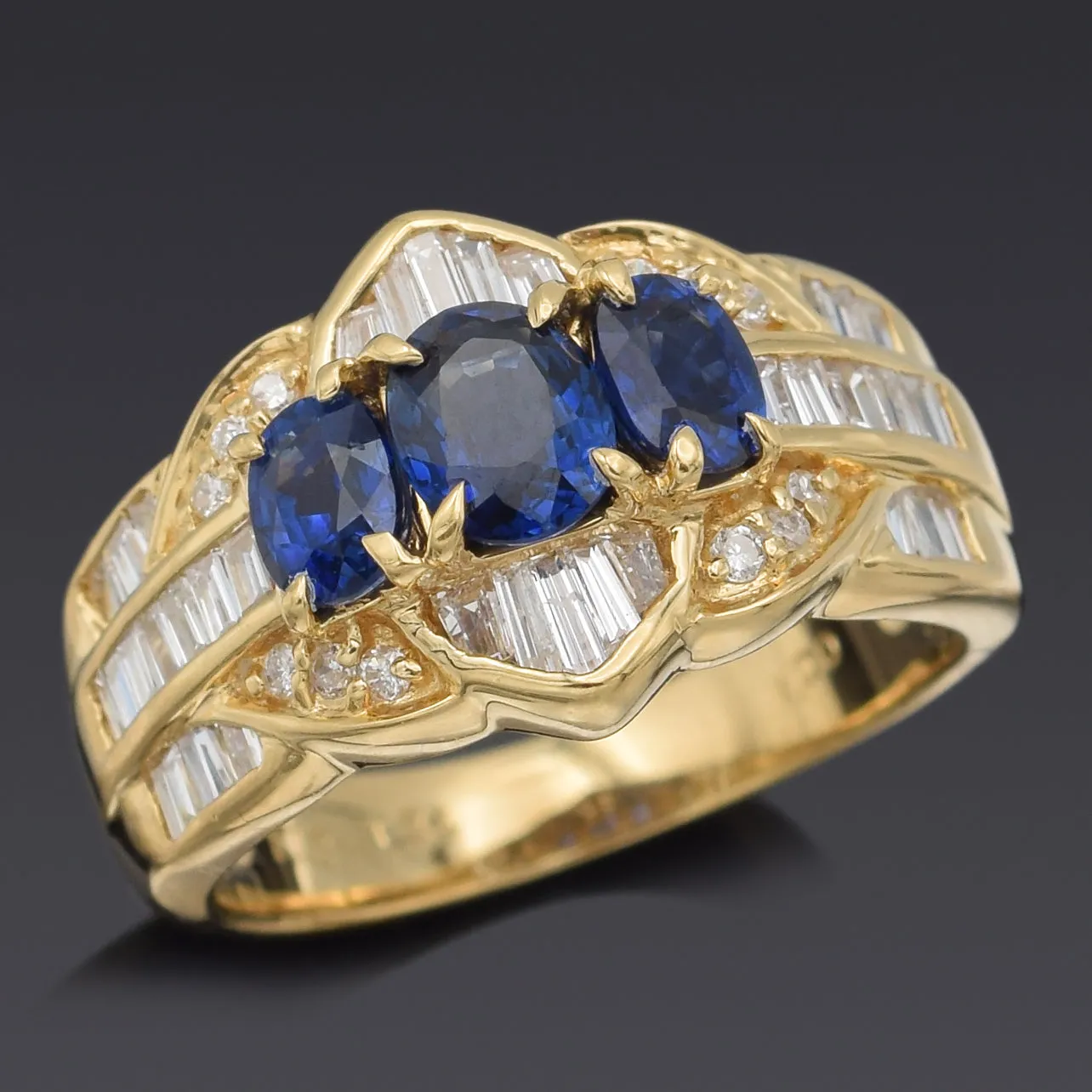 Estate 18K Yellow Gold 1.34 Ct Sapphire & 1.00 TCW Diamond Band Ring