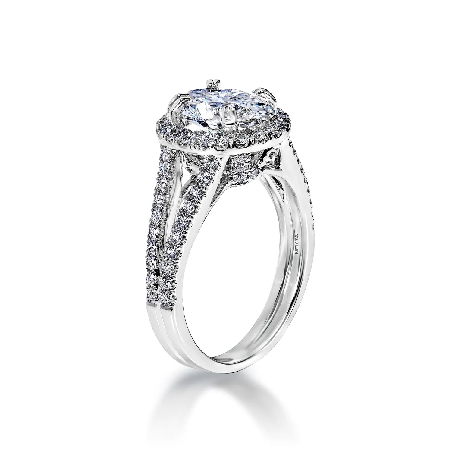 Larkyn 3 Carat H VS2 Oval Cut Lab Grown Diamond Engagement Ring in 18k White Gold. IGI Certified