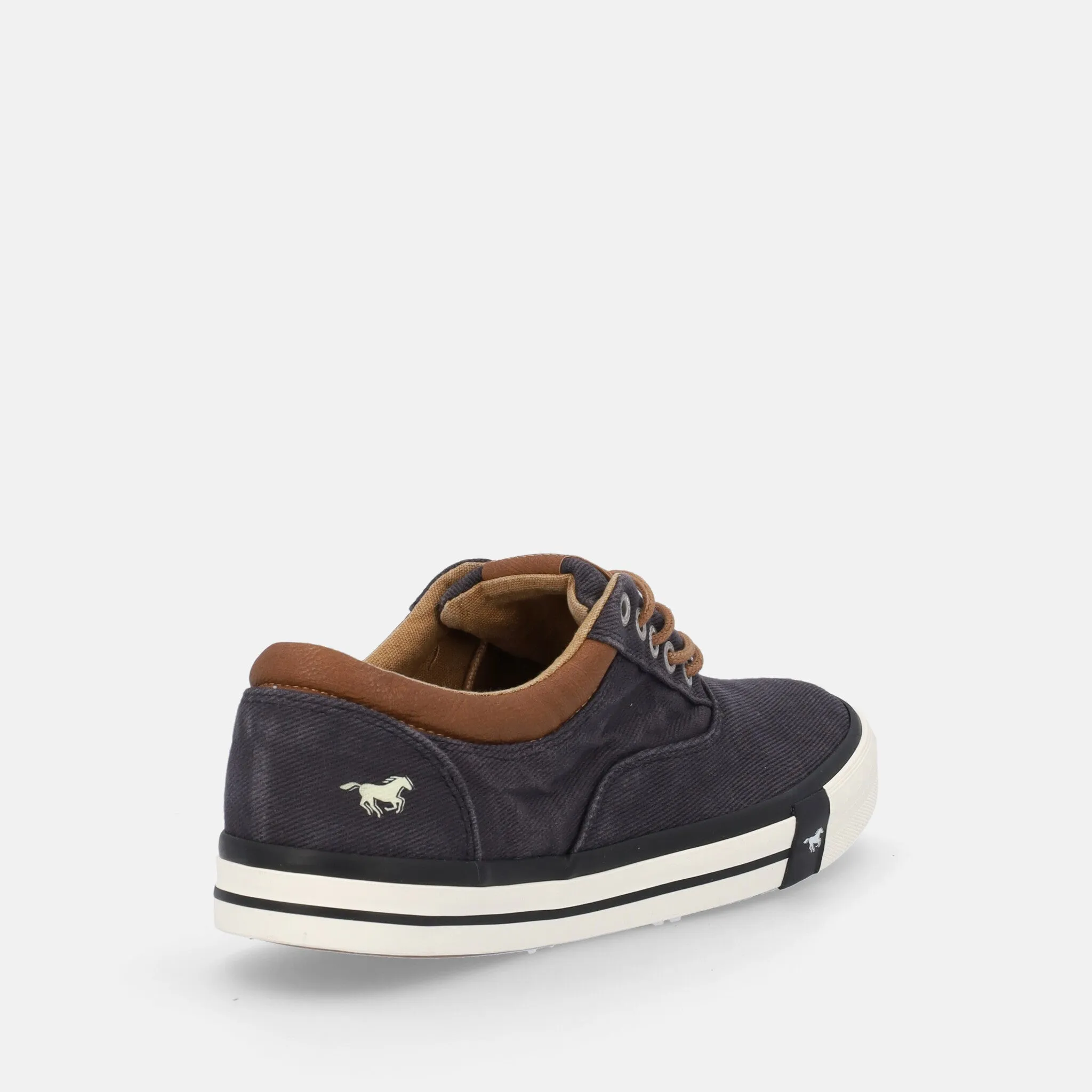 MUSTANG Sneakers leggere