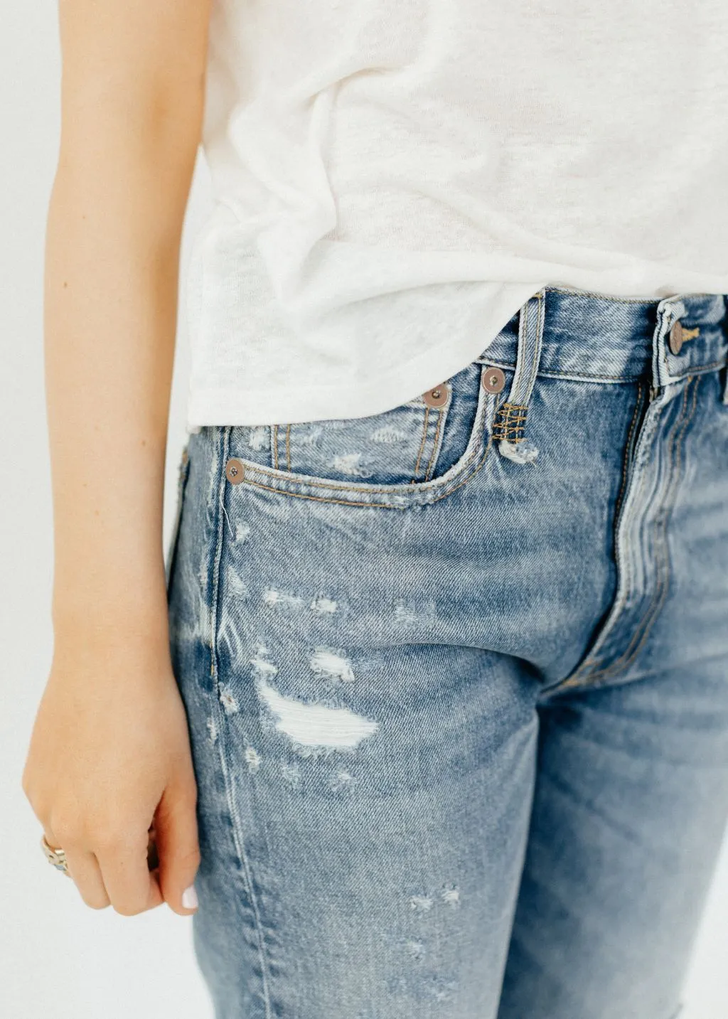 R13 Boyfriend Jeans in Bain Rips