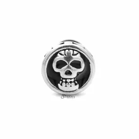 Skull Design Fake Plug Earring - Silver